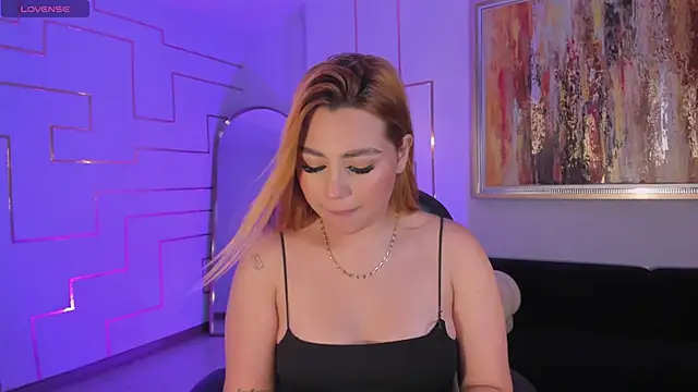 SamanthaKlein  online show from March 18, 2026, 3:20 am