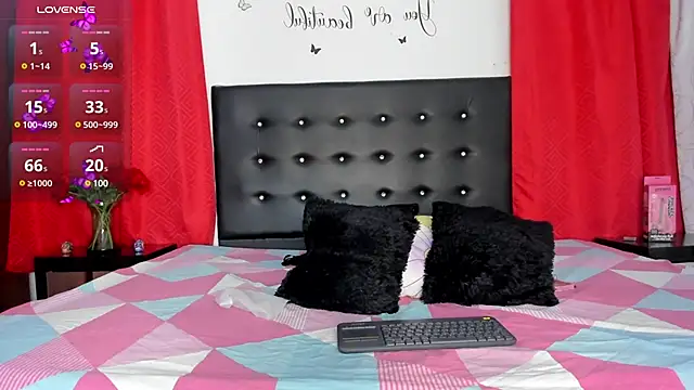 Snapshot of AmbarthSmiith2 chatting on January 27, 2025, 1:52 pm AmbarthSmiith2 online show from January 27, 2025, 1:52 pm