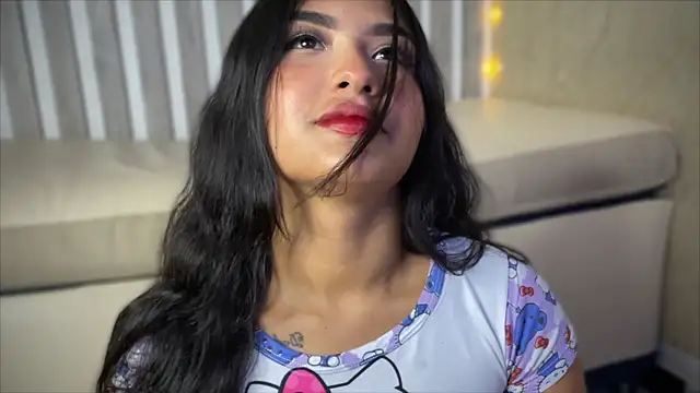 Snapshot of sabrinahimss chatting on January 22, 2025, 9:32 pm sabrinahimss online show from January 22, 2025, 9:32 pm