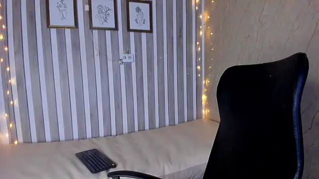 Snapshot of sabrinahimss chatting on February 11, 2025, 11:22 pm sabrinahimss online show from February 11, 2025, 11:22 pm