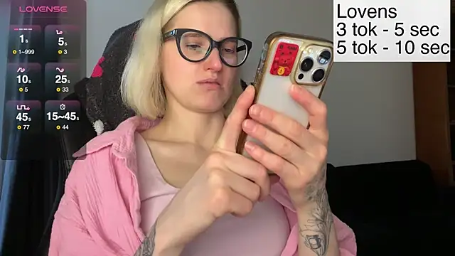 Sexy Sweets online show from November 25, 2025, 12:05 pm