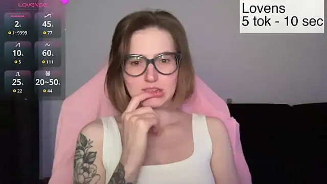 Sexy Sweets online show from June 22, 2026, 9:45 pm