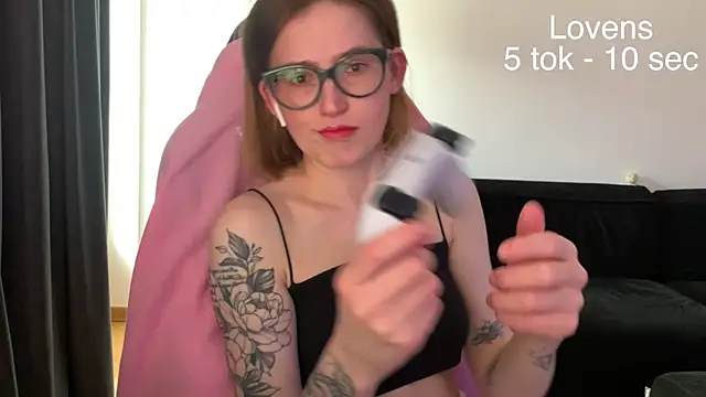 Sexy Sweets online show from June 29, 2026, 10:37 am
