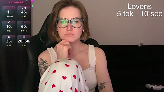 Sexy Sweets online show from July 14, 2026, 4:13 pm