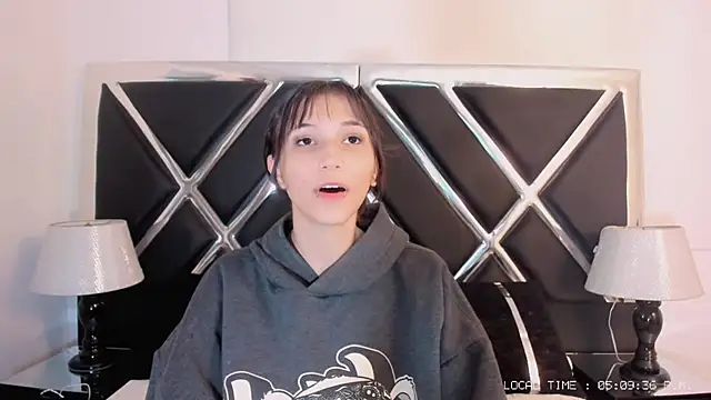 Snapshot of Naomi-Haruno chatting on March 20, 2025, 10:10 am Naomi-Haruno online show from March 20, 2025, 10:10 am