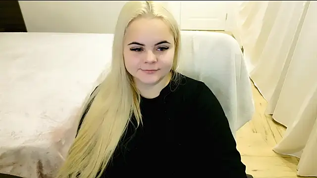 Snapshot of lovely-eyes chatting on December 15, 2024, 11:31 pm lovely-eyes online show from December 15, 2024, 11:31 pm