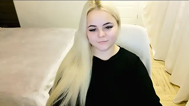 Snapshot of lovely-eyes chatting on January 27, 2025, 4:09 am lovely-eyes online show from January 27, 2025, 4:09 am