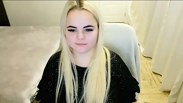 Snapshot of lovely-eyes chatting on February 15, 2025, 12:37 am lovely-eyes online show from February 15, 2025, 12:37 am