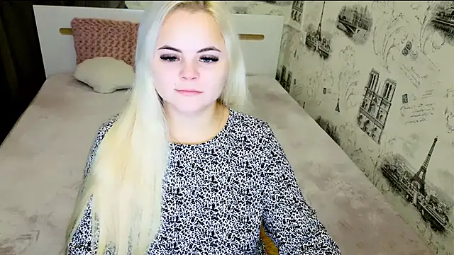 Snapshot of lovely-eyes chatting on November 5, 2025, 6:52 pm lovely-eyes online show from November 5, 2025, 6:52 pm