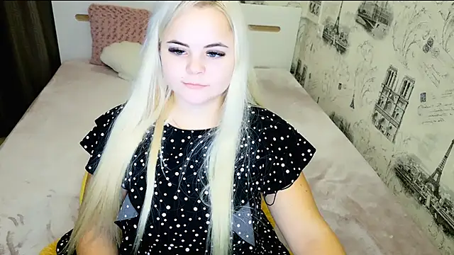 Snapshot of lovely-eyes chatting on November 12, 2025, 5:02 pm lovely-eyes online show from November 12, 2025, 5:02 pm