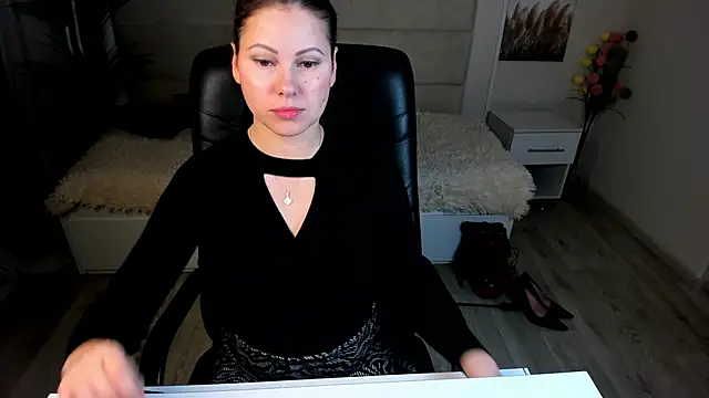 Dana  dom online show from February 18, 2025, 1:32 am