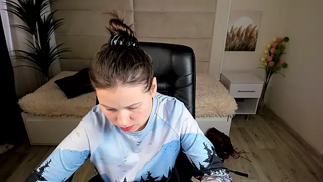 Dana  dom online show from February 24, 2025, 10:15 am