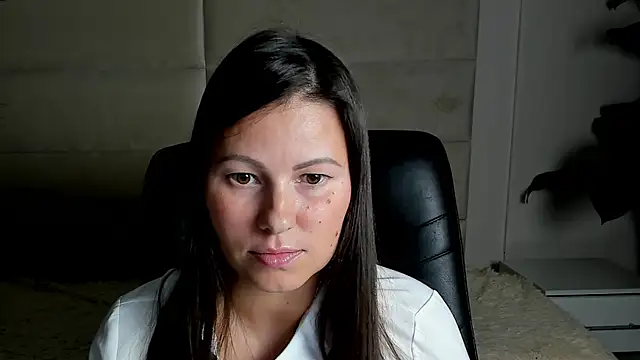 Dana  dom online show from October 12, 2025, 12:59 pm