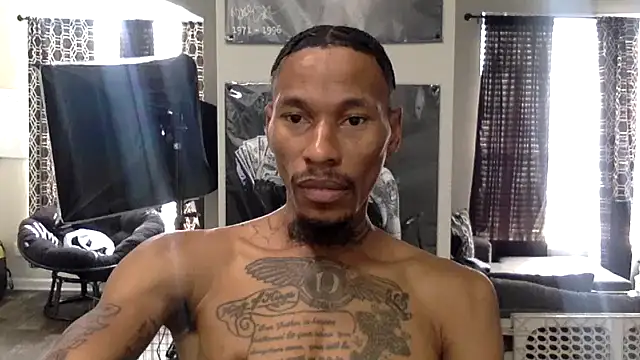 KingDerRico online show from December 17, 2025, 4:57 pm