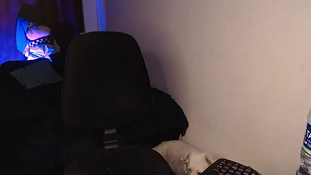 Zoe--khalL online show from February 5, 2026, 6:07 am