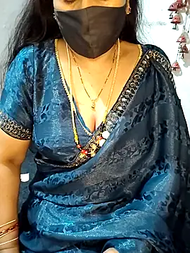 Snapshot of Rani_Darling_99 chatting on September 18, 2025, 1:24 pm Rani Darling 99 online show from September 18, 2025, 1:24 pm