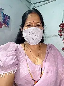 Snapshot of Rani_Darling_99 chatting on October 22, 2025, 3:34 pm Rani Darling 99 online show from October 22, 2025, 3:34 pm