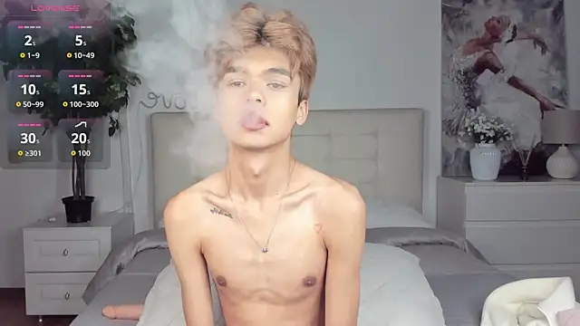 Snapshot of Felix_Rey chatting on October 8, 2025, 5:32 pm Felix Rey online show from October 8, 2025, 5:32 pm