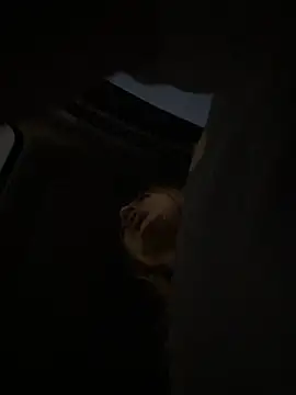 Snapshot of Sweet___Emily chatting on November 20, 2025, 2:17 pm Sweet Emily online show from November 20, 2025, 2:17 pm