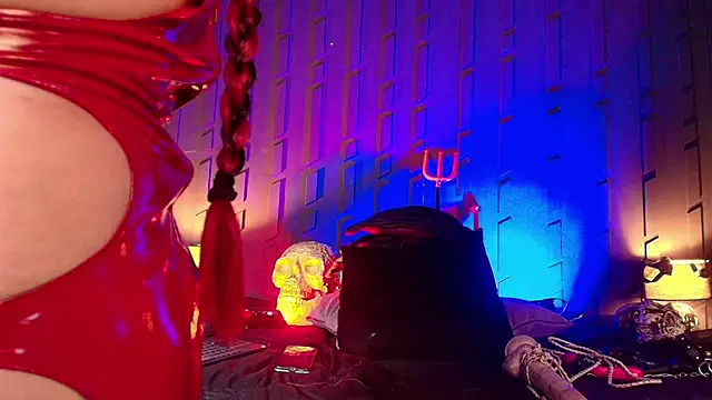 Snapshot of MorganaCrowley chatting on February 19, 2025, 10:31 pm MorganaCrowley online show from February 19, 2025, 10:31 pm