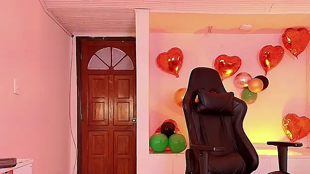 Snapshot of MorganaCrowley chatting on March 19, 2025, 10:42 pm MorganaCrowley online show from March 19, 2025, 10:42 pm