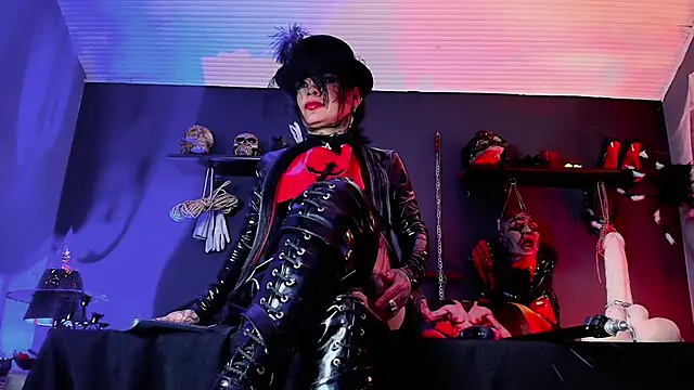 Snapshot of MorganaCrowley chatting on October 28, 2025, 7:27 pm MorganaCrowley online show from October 28, 2025, 7:27 pm