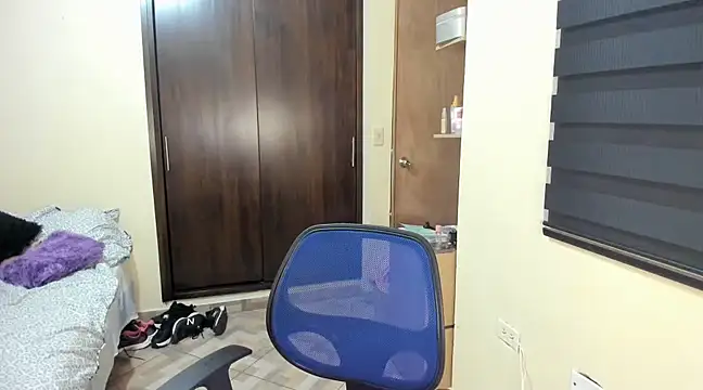 Amy Walker online show from February 17, 2025, 6:59 pm