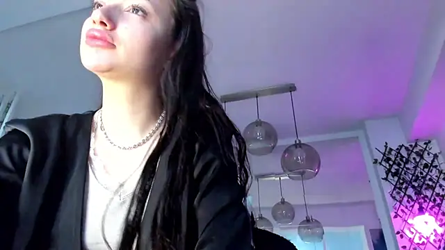 IreneVON online show from March 7, 2025, 5:29 am