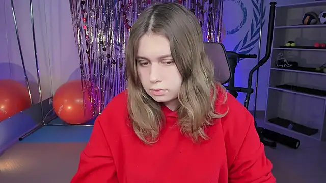 FioraMarmoris online show from February 21, 2025, 9:56 am