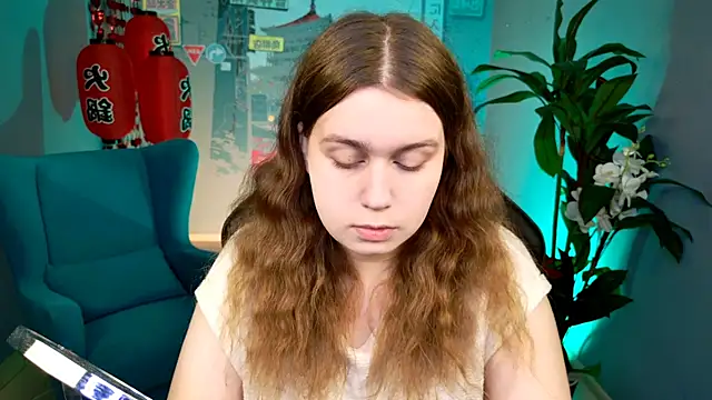 FioraMarmoris online show from July 10, 2026, 5:23 am