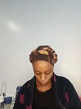 Queen-Chocolate online show from June 21, 2026, 1:03 pm
