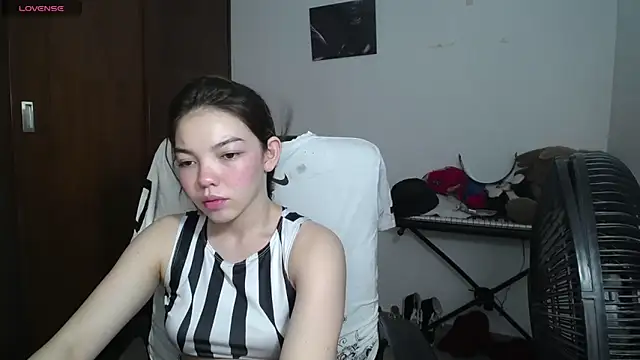 venelope1 online show from February 22, 2025, 5:23 am