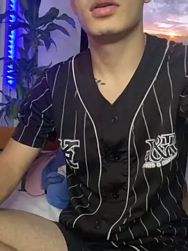 danny 42027 online show from March 21, 2025, 8:50 pm