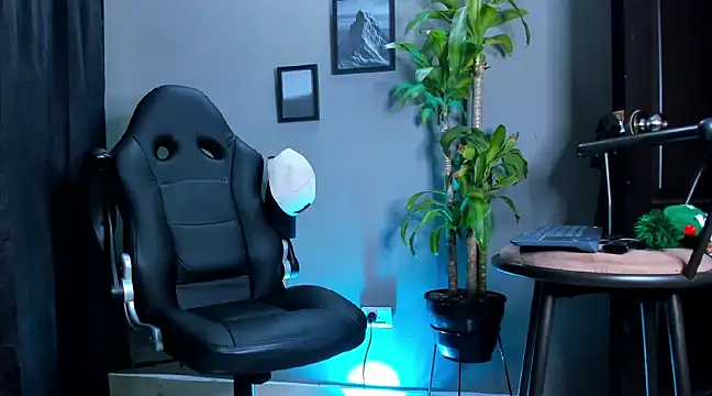 Damian 022 online show from December 21, 2024, 6:23 pm