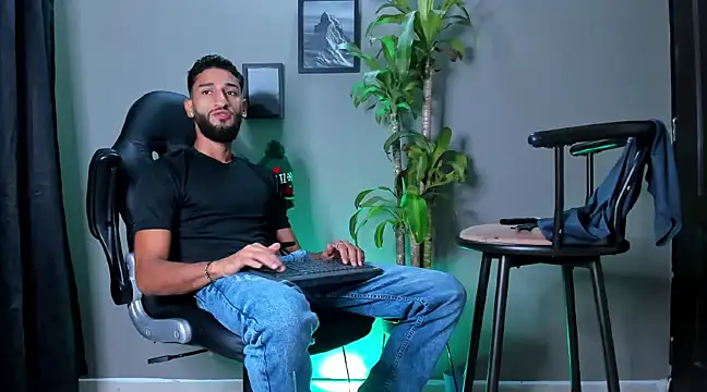 Damian 022 online show from December 28, 2024, 10:23 pm