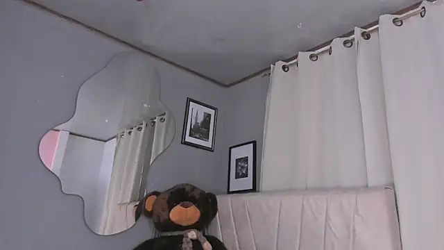 angeli sexi online show from March 3, 2026, 1:12 am