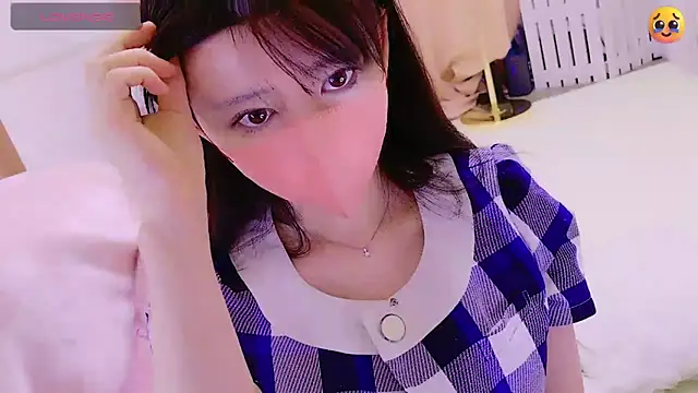 maii- online show from March 21, 2025, 8:50 pm