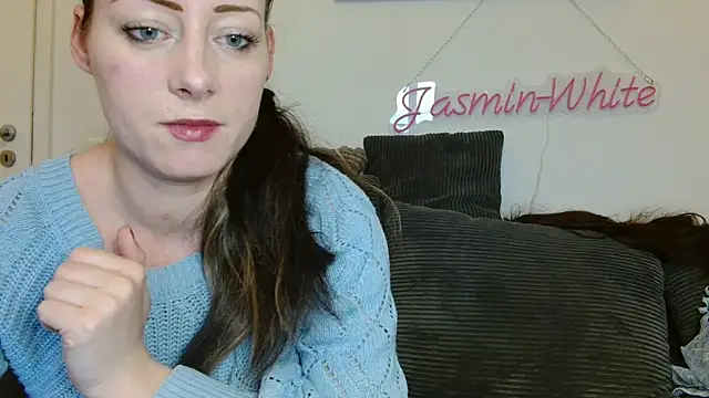 Jasmin-White online show from April 23, 2026, 12:40 pm