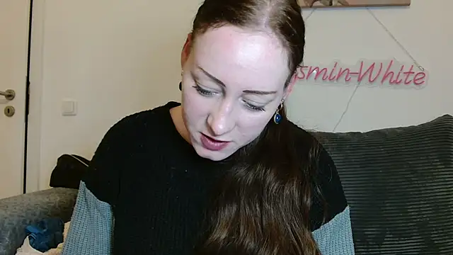 Snapshot of Jasmin-White chatting on May 9, 2026, 8:14 pm Jasmin-White online show from May 9, 2026, 8:14 pm