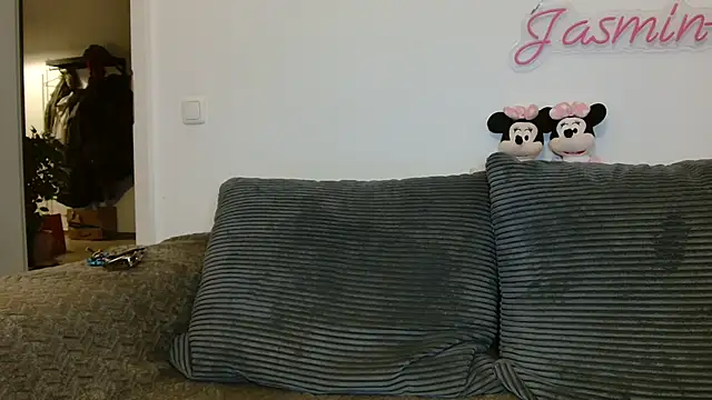Snapshot of Jasmin-White chatting on July 12, 2026, 7:27 pm Jasmin-White online show from July 12, 2026, 7:27 pm