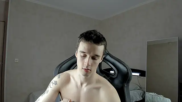 MasonWarholl online show from February 10, 2025, 2:52 am