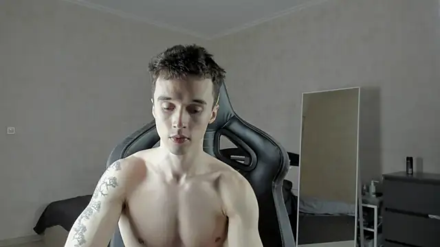 MasonWarholl online show from March 18, 2025, 5:20 am