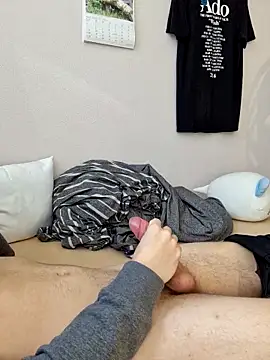 Snapshot of Lion132233 chatting on March 4, 2025, 12:33 pm Lion132233 online show from March 4, 2025, 12:33 pm