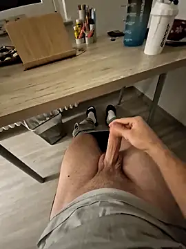 Snapshot of Lion132233 chatting on October 7, 2025, 7:55 pm Lion132233 online show from October 7, 2025, 7:55 pm