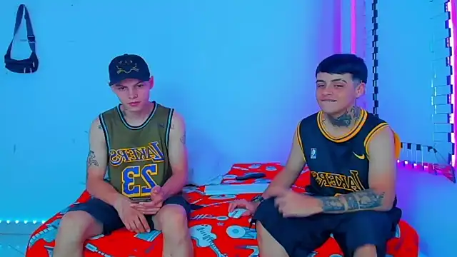 Snapshot of HOT_boy2025 chatting on December 17, 2024, 7:59 pm HOT boy2025 online show from December 17, 2024, 7:59 pm