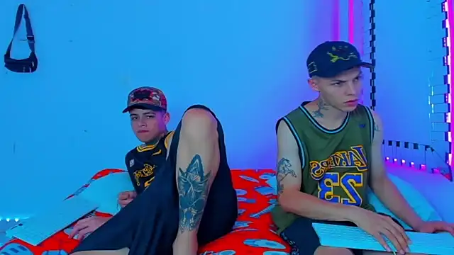 Snapshot of HOT_boy2025 chatting on December 18, 2024, 2:10 am HOT boy2025 online show from December 18, 2024, 2:10 am