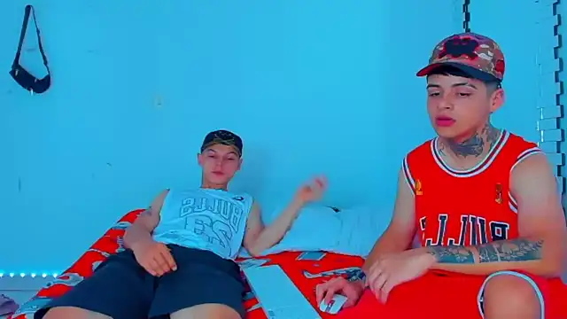 Snapshot of HOT_boy2025 chatting on December 18, 2024, 6:35 pm HOT boy2025 online show from December 18, 2024, 6:35 pm