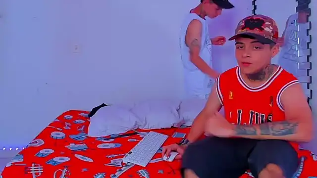 Snapshot of HOT_boy2025 chatting on December 29, 2024, 7:53 pm HOT boy2025 online show from December 29, 2024, 7:53 pm