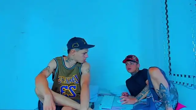 Snapshot of HOT_boy2025 chatting on January 31, 2025, 2:39 pm HOT boy2025 online show from January 31, 2025, 2:39 pm