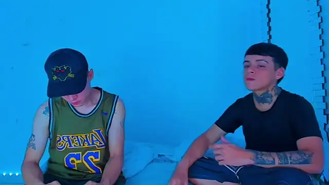 Snapshot of HOT_boy2025 chatting on February 1, 2025, 12:29 am HOT boy2025 online show from February 1, 2025, 12:29 am